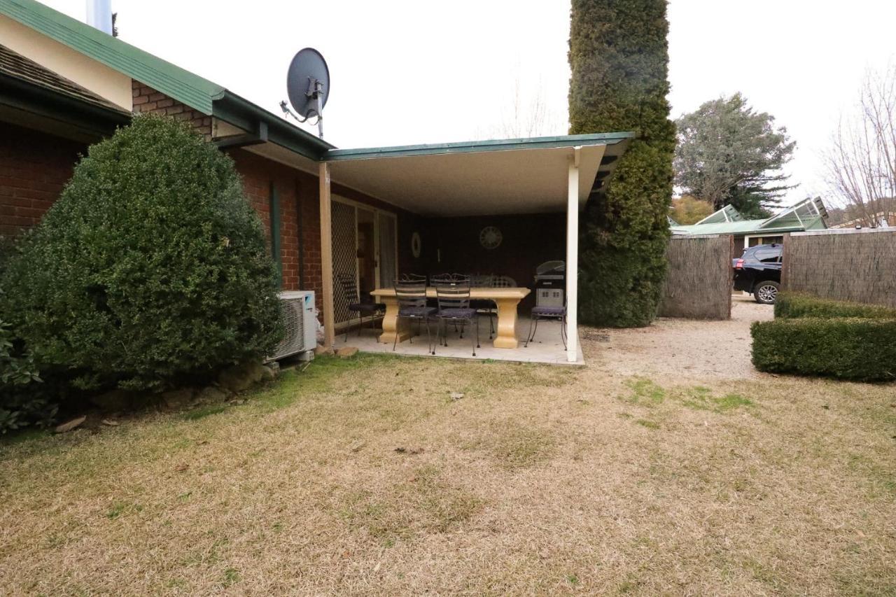 The Birch House - Silver Birches Accommodation Bright Exterior foto